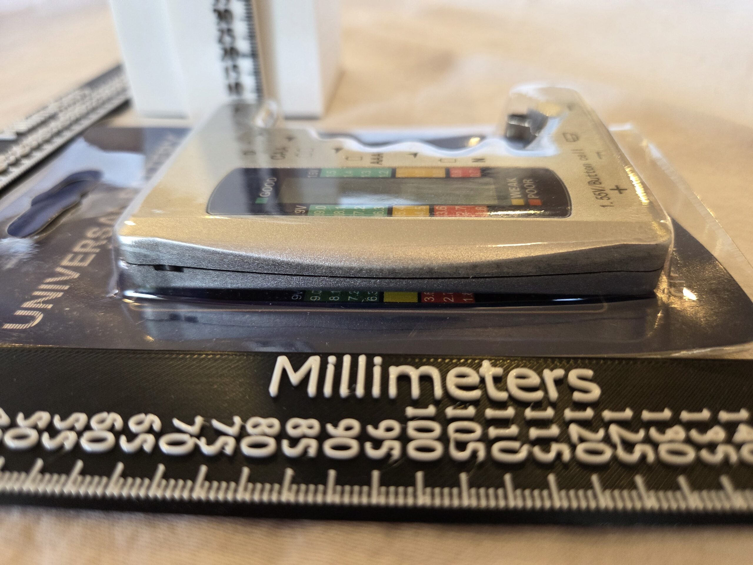 AAA/AA/9V/D battery tester Battery level tester - Image 5