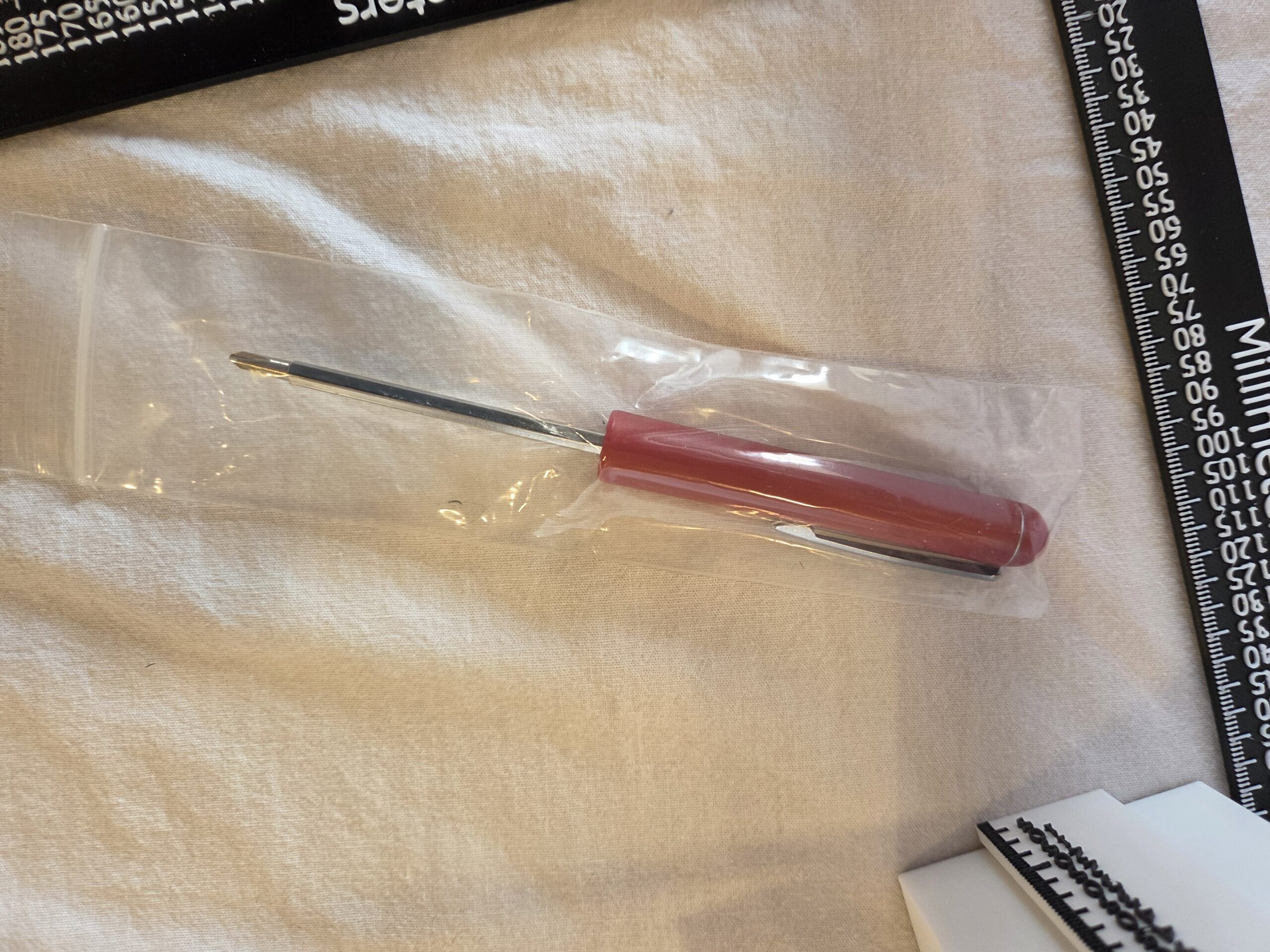 2 in 1 Pocket Pen Type Mini Screwdriver - Image 9