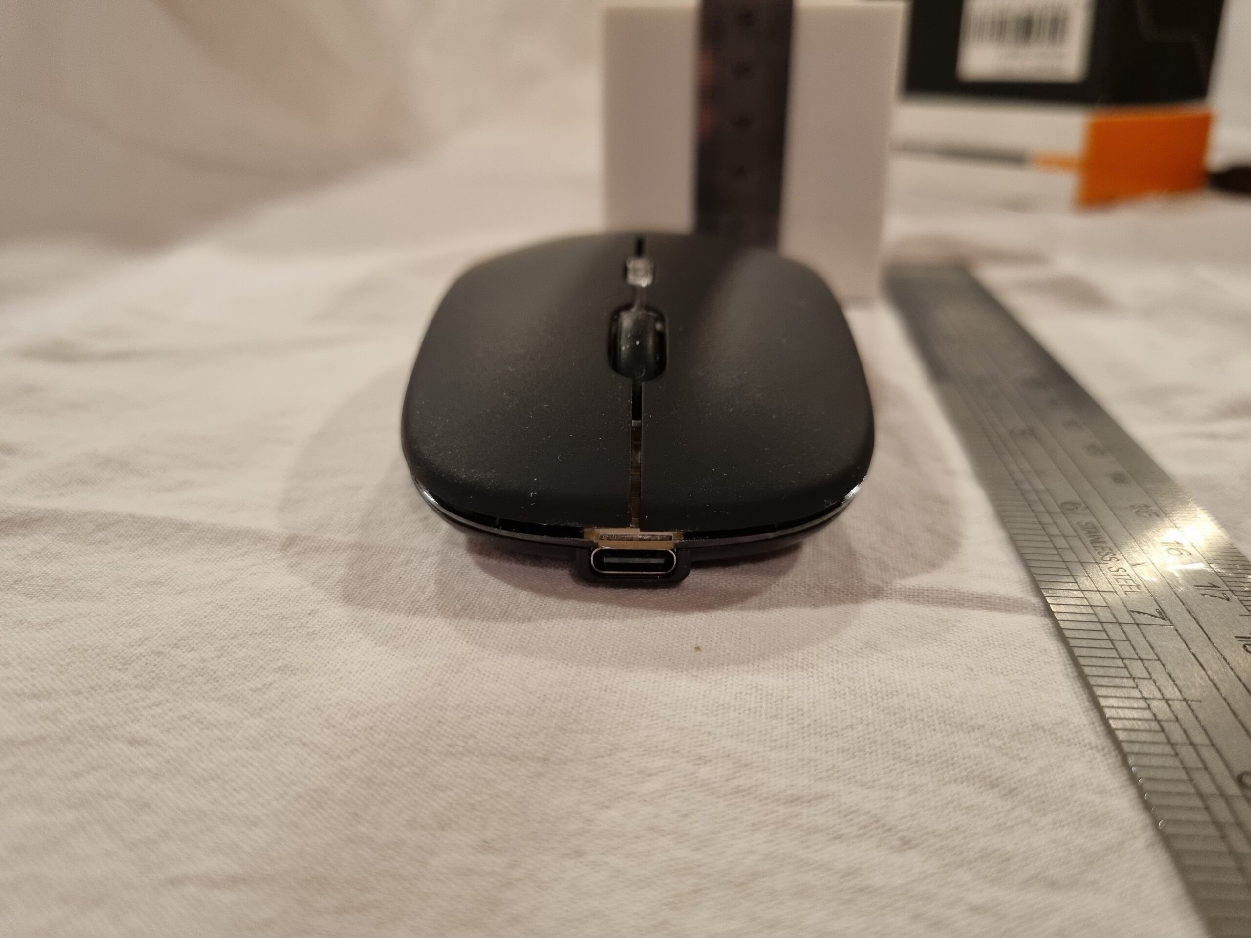 Portable ultra-thin dual-mode rechargeable mouse - Image 8