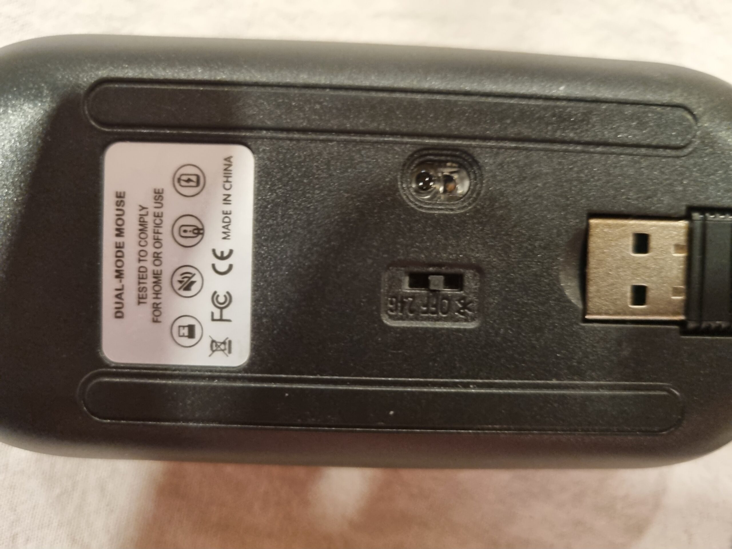 Portable ultra-thin dual-mode rechargeable mouse - Image 7